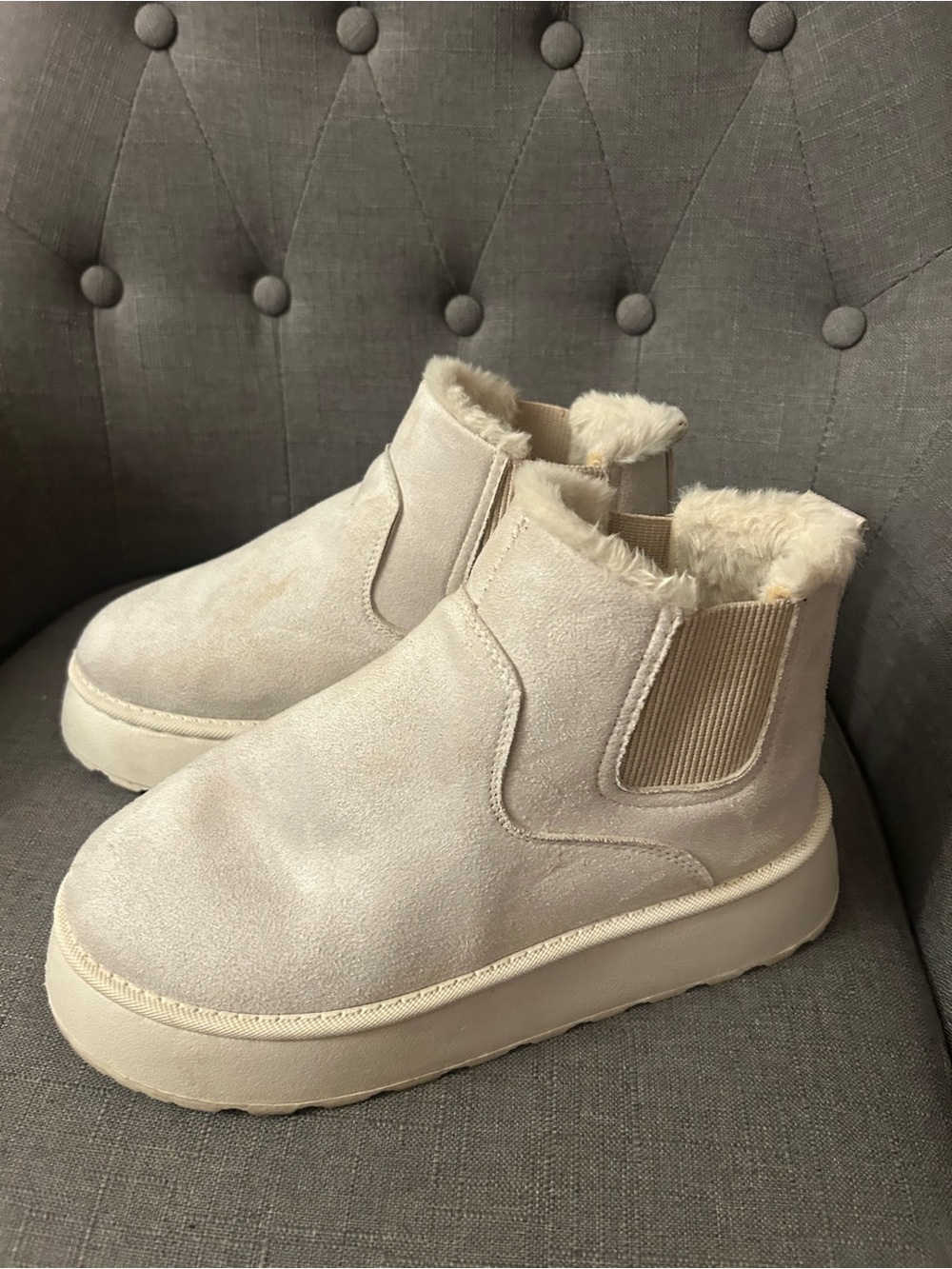 Women’s Cream Faux-Shearling Boot Sneakers size EUR 41 US 10 1/2